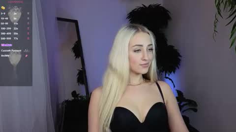 Snapshot of here_wego_again_ chatting on March 4, 2026, 1:55 am Elise online show from March 4, 2026, 1:55 am