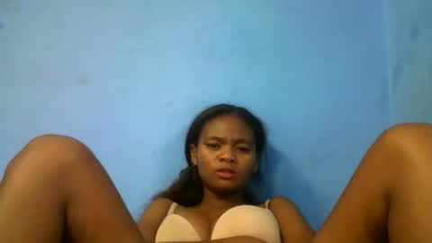 herisse01 online show from April 8, 2026, 1:55 pm