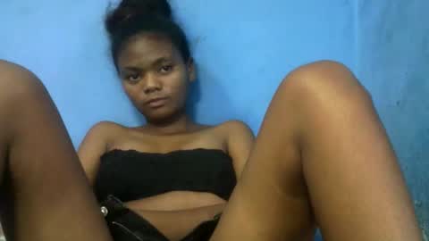 herisse01 online show from April 28, 2026, 6:57 pm