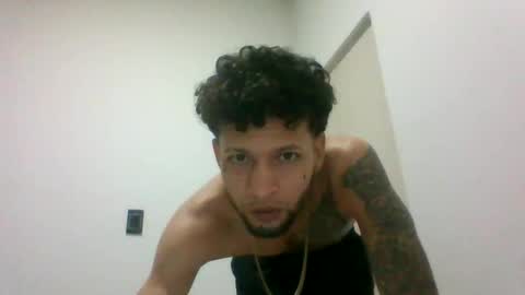 herrera707480 online show from April 25, 2026, 3:31 am