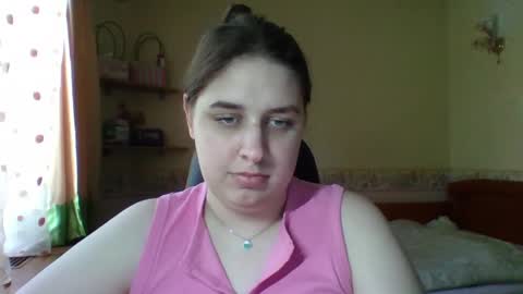 hess_luna_ online show from May 15, 2026, 9:05 am