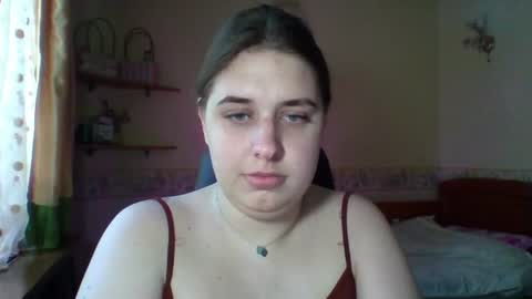 hess_luna_ online show from July 14, 2026, 10:21 am