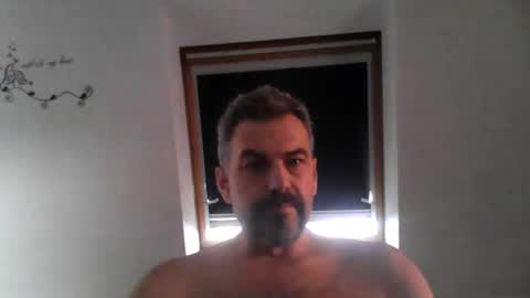hessenboy_ffm online show from May 11, 2026, 5:57 am