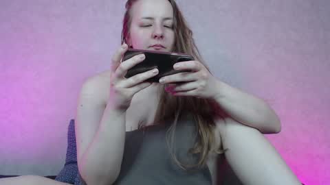 Snapshot of hesssa chatting on December 2, 2024, 3:37 am Hesssa Prime time The broadcasts start at 3am and 3 pm London time online show from December 2, 2024, 3:37 am
