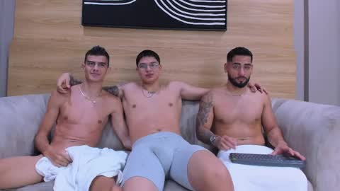 Snapshot of heteros_men chatting on April 23, 2026, 6:47 am heteros men online show from April 23, 2026, 6:47 am