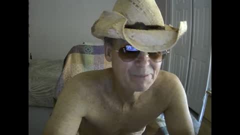 Snapshot of hewes1 chatting on January 17, 2025, 9:28 am hewes1 online show from January 17, 2025, 9:28 am