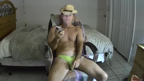 Snapshot of hewes1 chatting on February 21, 2025, 5:24 am hewes1 online show from February 21, 2025, 5:24 am