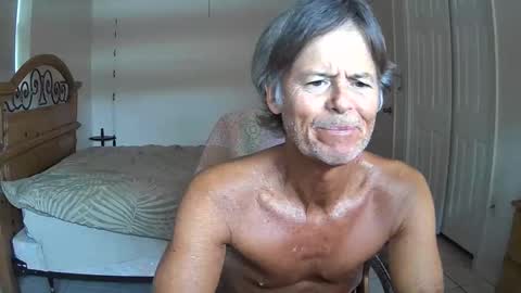 Snapshot of hewes1 chatting on April 23, 2026, 8:00 pm hewes1 online show from April 23, 2026, 8:00 pm