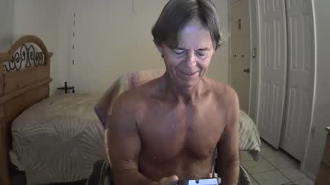 Snapshot of hewes1 chatting on May 6, 2026, 7:46 am hewes1 online show from May 6, 2026, 7:46 am