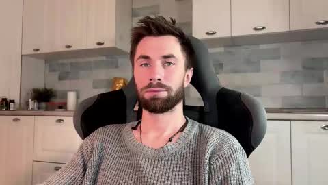 Arnold online show from February 3, 2026, 7:35 am