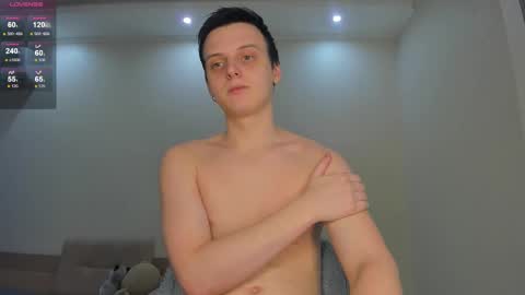 Snapshot of hey_chrisss chatting on October 30, 2025, 1:12 pm Christian online show from October 30, 2025, 1:12 pm