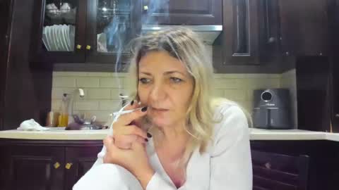 Snapshot of heyheygrey chatting on January 21, 2025, 12:04 am Heyheygrey online show from January 21, 2025, 12:04 am