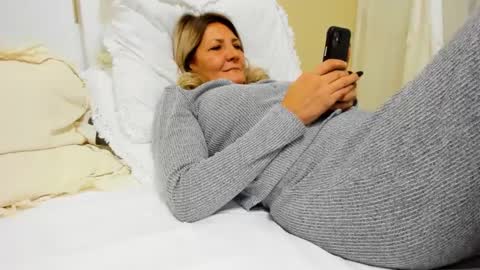 Snapshot of heyheygrey chatting on January 30, 2025, 9:04 pm Heyheygrey online show from January 30, 2025, 9:04 pm