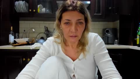 Snapshot of heyheygrey chatting on February 2, 2025, 11:42 pm Heyheygrey online show from February 2, 2025, 11:42 pm