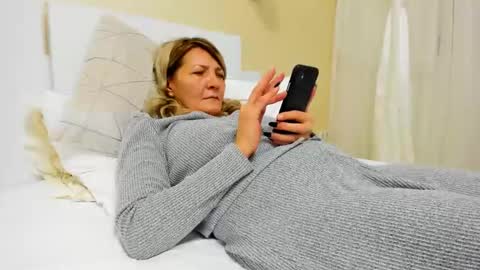 Snapshot of heyheygrey chatting on February 14, 2025, 1:08 pm Heyheygrey online show from February 14, 2025, 1:08 pm