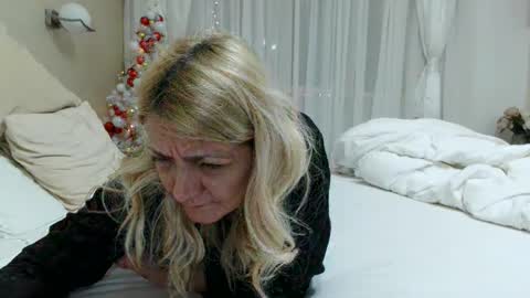 Heyheygrey online show from December 19, 2025, 4:14 pm