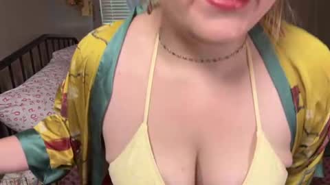 Snapshot of heyheyits_sage chatting on July 13, 2026, 2:53 pm Sage online show from July 13, 2026, 2:53 pm