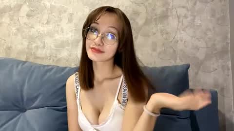 Snapshot of heytomato chatting on November 21, 2025, 8:35 am Im Alice since birth online show from November 21, 2025, 8:35 am