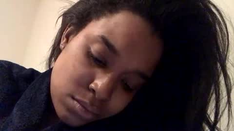 heyyou301990 online show from November 9, 2025, 4:22 am