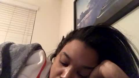 heyyou301990 online show from December 1, 2025, 3:55 am