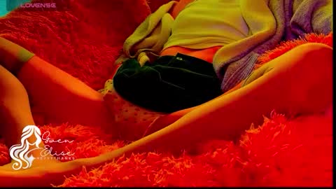 Snapshot of heyyythanks chatting on October 29, 2025, 4:42 pm Gwen Elise online show from October 29, 2025, 4:42 pm