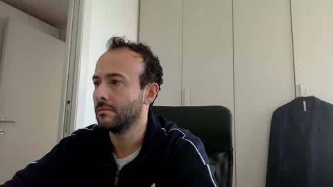 Snapshot of hhombre chatting on October 6, 2025, 7:17 am hhombre online show from October 6, 2025, 7:17 am