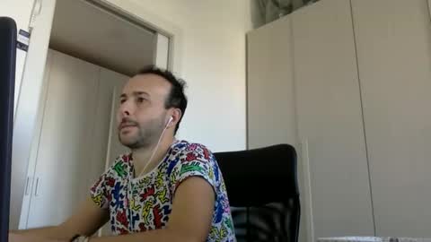 Snapshot of hhombre chatting on November 3, 2025, 1:56 pm hhombre online show from November 3, 2025, 1:56 pm