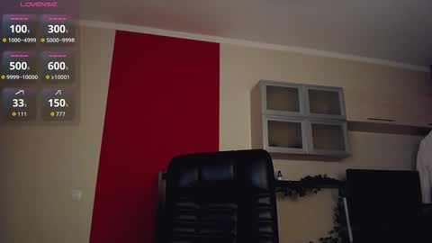 Snapshot of hi_bye_ chatting on October 30, 2025, 4:58 am Lina online show from October 30, 2025, 4:58 am