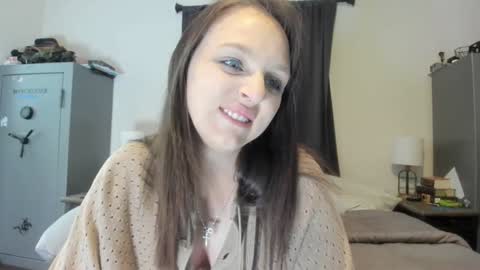 Snapshot of hi_cut_cutie chatting on September 28, 2025, 1:22 am Paige online show from September 28, 2025, 1:22 am