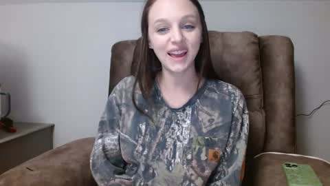Snapshot of hi_cut_cutie chatting on October 24, 2025, 1:29 pm Paige online show from October 24, 2025, 1:29 pm