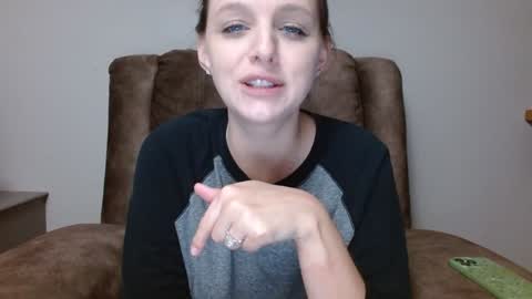 Snapshot of hi_cut_cutie chatting on October 29, 2025, 1:13 pm Paige online show from October 29, 2025, 1:13 pm