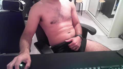 hi_im_chuck online show from January 22, 2025, 6:10 am