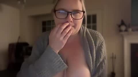 Hi Im Olivia online show from December 2, 2024, 7:03 am