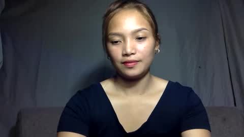 hi_there99 online show from October 23, 2025, 5:12 pm