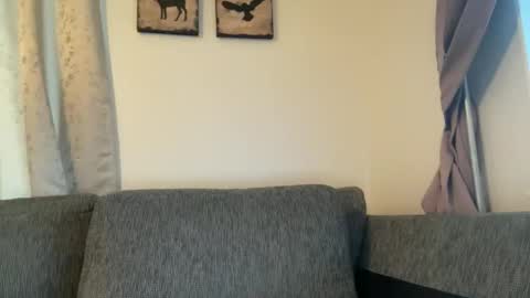 hichemlacoste333 online show from December 2, 2025, 12:54 pm