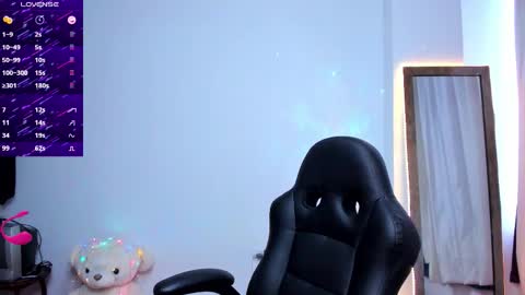 Diana online show from November 28, 2025, 7:05 pm