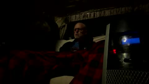 Snapshot of highandry666 chatting on December 2, 2025, 5:13 am Askandumayreceive online show from December 2, 2025, 5:13 am