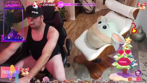 Snapshot of highclass92i chatting on December 20, 2024, 2:30 am High4This online show from December 20, 2024, 2:30 am