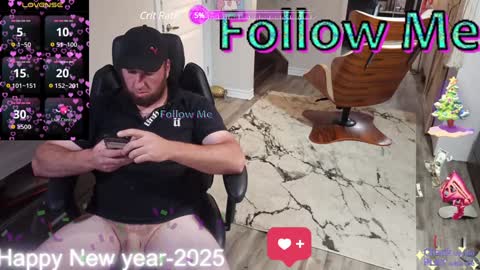 Snapshot of highclass92i chatting on January 23, 2025, 7:43 am High4This online show from January 23, 2025, 7:43 am