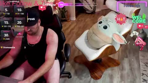 Snapshot of highclass92i chatting on November 8, 2025, 7:19 am High4This online show from November 8, 2025, 7:19 am