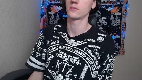 Snapshot of higherdegree chatting on December 8, 2024, 2:39 am higherdegree online show from December 8, 2024, 2:39 am