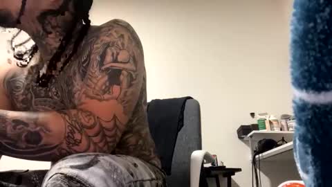 hihello300 online show from January 13, 2026, 7:13 am