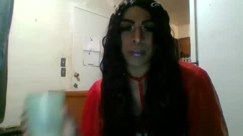 Snapshot of hihheelstranny chatting on January 18, 2025, 9:24 am hihheelstranny online show from January 18, 2025, 9:24 am