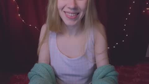 Snapshot of hihi_im_chloe chatting on December 18, 2024, 5:04 am Chloe online show from December 18, 2024, 5:04 am