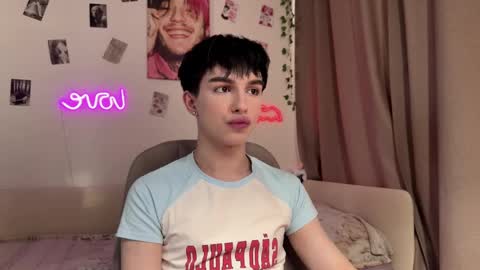 twinkvadusha online show from April 3, 2026, 2:15 pm