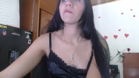 Snapshot of hilari18 chatting on February 16, 2025, 1:03 am hilaril18 online show from February 16, 2025, 1:03 am