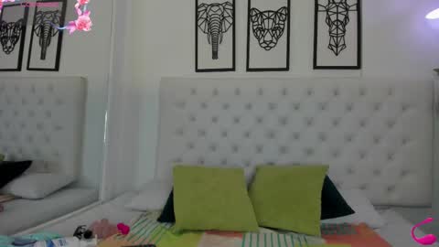 hilary_tailor online show from October 19, 2025, 11:11 am