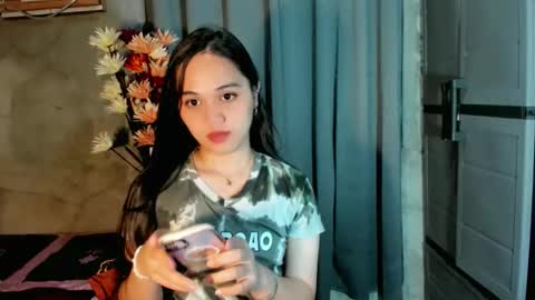 Snapshot of hilarymolly chatting on February 5, 2026, 11:09 pm hilarymolly online show from February 5, 2026, 11:09 pm