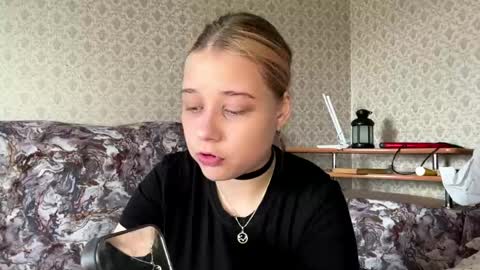 Julia online show from June 2, 2026, 7:21 am