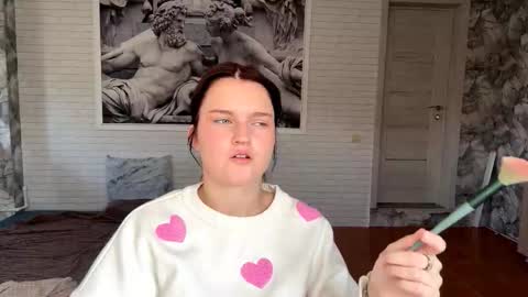 Snapshot of hildegardlisman chatting on October 24, 2025, 7:38 am Mila online show from October 24, 2025, 7:38 am